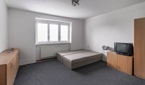 Mieten 2-Zimmer-Wohnung, 2-Zimmer-Wohnung, Pod kalváriou, Nové Zámky, 