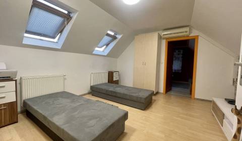 Kaufen 3-Zimmer-Wohnung, 3-Zimmer-Wohnung, Veľkoblahovská cesta, Dunaj