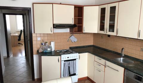 Kaufen 3-Zimmer-Wohnung, 3-Zimmer-Wohnung, Gercenova, Bratislava - Pet