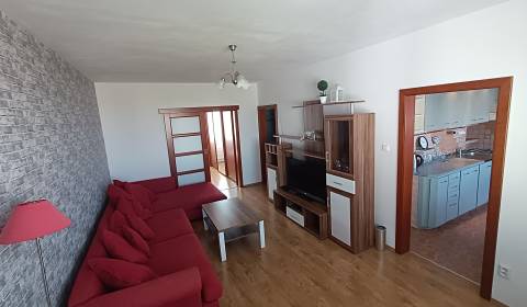 Kaufen 3-Zimmer-Wohnung, 3-Zimmer-Wohnung, M.A. Bazovského, Topoľčany,