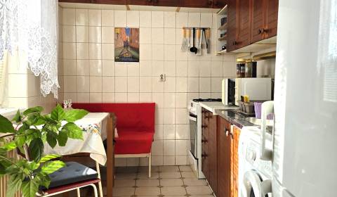 Kaufen 3-Zimmer-Wohnung, 3-Zimmer-Wohnung, Astronomická, Bratislava - 