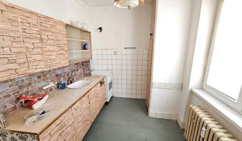 Kaufen 3-Zimmer-Wohnung, 3-Zimmer-Wohnung, Drieňová, Bratislava - Ruži