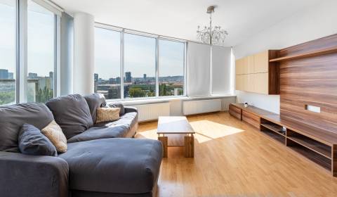 Mieten 3-Zimmer-Wohnung, 3-Zimmer-Wohnung, Bajkalská, Bratislava - Nov