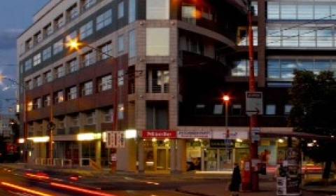 Moderne Büroflächen zur Miete in einem Neubau im erweiterten Zentrum