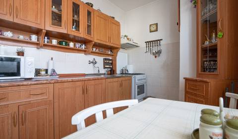 Kaufen 3-Zimmer-Wohnung, 3-Zimmer-Wohnung, Ivanská cesta, Bratislava -