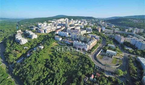 Kaufen 3-Zimmer-Wohnung, Bratislava - Karlova Ves, Bratislava, Slowake