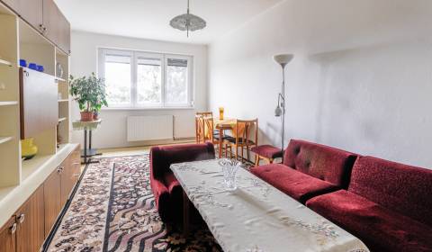 Kaufen 4-Zimmer-Wohnung, 4-Zimmer-Wohnung, Andovská, Nové Zámky, Slowa