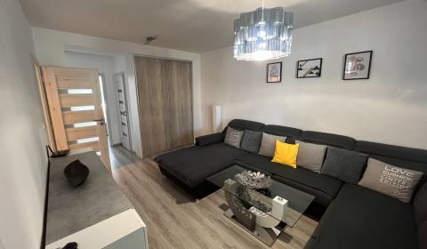 Kaufen 2-Zimmer-Wohnung, 2-Zimmer-Wohnung, Vlčie Hrdlo, Bratislava - R