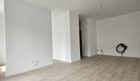 Kaufen 2-Zimmer-Wohnung, 2-Zimmer-Wohnung, Ivanská cesta, Bratislava -