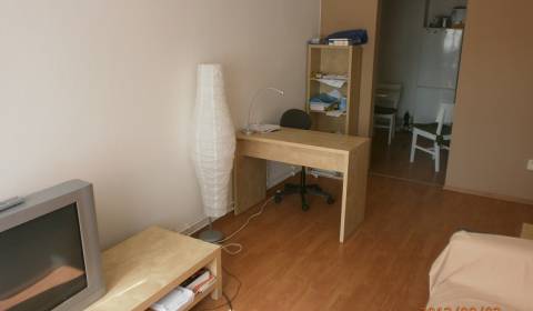 Mieten 2-Zimmer-Wohnung, 2-Zimmer-Wohnung, Fazuľová, Bratislava - Star