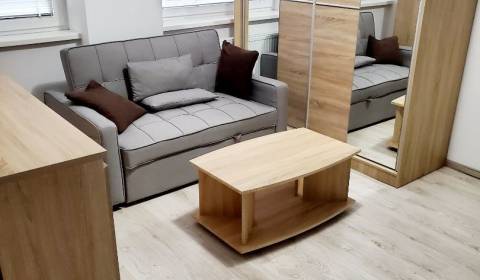 Mieten 1-Zimmer-Wohnung, 1-Zimmer-Wohnung, Bánovce nad Bebravou, Slowa