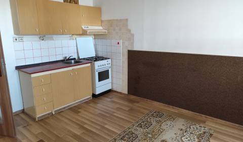 Mieten 2-Zimmer-Wohnung, 2-Zimmer-Wohnung, Nové Zámky, Slowakei