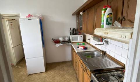 Kaufen 3-Zimmer-Wohnung, 3-Zimmer-Wohnung, Húščavova, Bratislava - Dúb