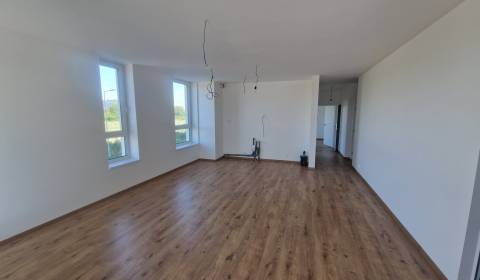 Kaufen 3-Zimmer-Wohnung, 3-Zimmer-Wohnung, Bratislava - Petržalka, Slo