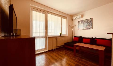 Mieten 2-Zimmer-Wohnung, 2-Zimmer-Wohnung, Beňadická, Bratislava - Pet