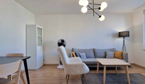 Mieten 3-Zimmer-Wohnung, 3-Zimmer-Wohnung, Tatranská, Košice - Staré M