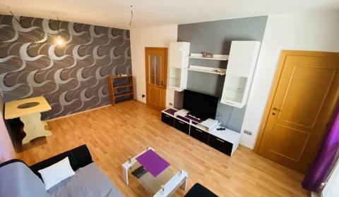 Kaufen 4-Zimmer-Wohnung, 4-Zimmer-Wohnung, Ušiakova, Bratislava - Dúbr