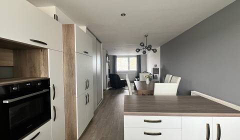 Kaufen 3-Zimmer-Wohnung, 3-Zimmer-Wohnung, Orviská cesta, Piešťany, Sl