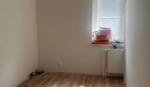 Mieten 3-Zimmer-Wohnung, 3-Zimmer-Wohnung, Novobanska, Bratislava - Pe