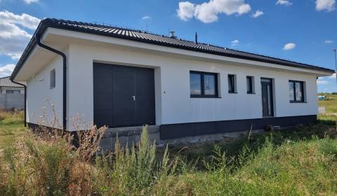 VERKAUF - 5 Zimmer Haus mit Garage - Lužianky, RED OAK