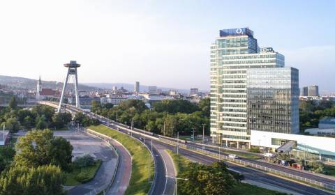 Repräsentative Premium-Büros (246m2 bis 1884m2) im Aupark Tower