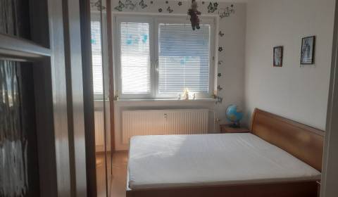 Kaufen 3-Zimmer-Wohnung, 3-Zimmer-Wohnung, Lenardova, Bratislava - Pet