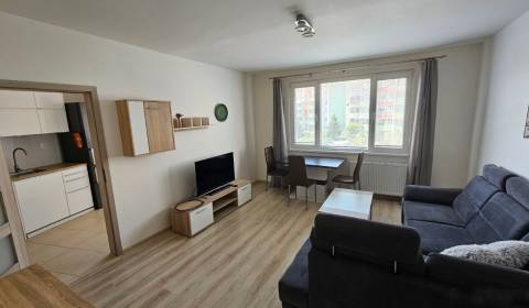 4-Zimmer-Wohnung mit Balkon in ruhiger Lage, Bratislava – Dlhé Diely