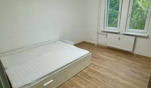 Mieten 3-Zimmer-Wohnung, 3-Zimmer-Wohnung, Radarová, Bratislava - Ruži