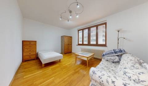 Mieten 3-Zimmer-Wohnung, 3-Zimmer-Wohnung, Dobrovičová , Bratislava - 