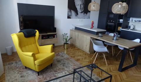 Kaufen 3-Zimmer-Wohnung, 3-Zimmer-Wohnung, Žilinská, Bratislava - Star