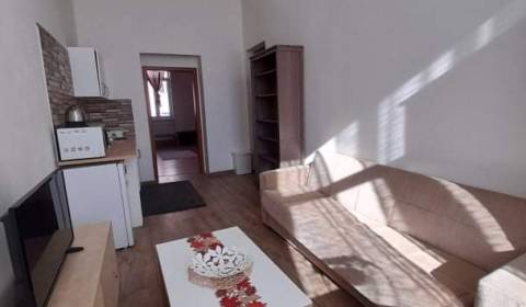 Mieten 2-Zimmer-Wohnung, 2-Zimmer-Wohnung, Obchodná, Bratislava - Star