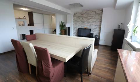 Mieten 3-Zimmer-Wohnung, 3-Zimmer-Wohnung, Vietnamská, Bratislava - Ru