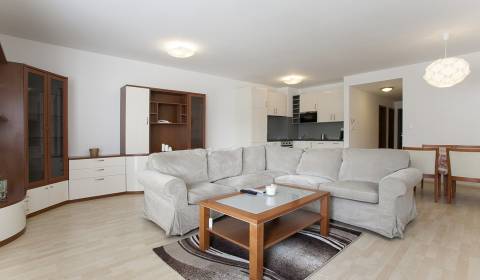 Mieten 3-Zimmer-Wohnung, 3-Zimmer-Wohnung, Na Barine, Bratislava - Lam