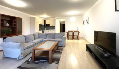 Mieten 3-Zimmer-Wohnung, 3-Zimmer-Wohnung, Na Barine, Bratislava - Lam