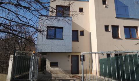 Mieten Einfamilienhaus, Einfamilienhaus, Jurská, Bratislava - Nové Mes