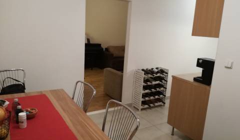 Mieten 3-Zimmer-Wohnung, 3-Zimmer-Wohnung, Babuškova, Bratislava - Ruž