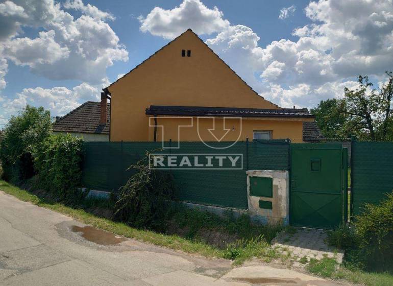 Podolie Einfamilienhaus Kaufen reality Nové Mesto nad Váhom