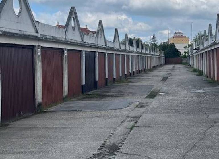 Dunajská Streda Garage Kaufen reality Dunajská Streda