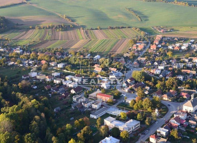 Chocholná-Velčice Baugrund Kaufen reality Trenčín