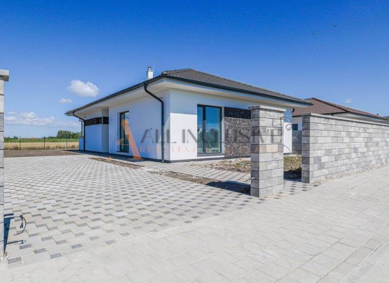 ALL INCLUSIVE |* POSLEDNÝ RODINNÝ DOM IBA 209.900 EUR * | NA PREDAJ 4 IZBOVÉ RODINNÉ DOMY, 5 MIN OD DUNAJSKEJ STREDY