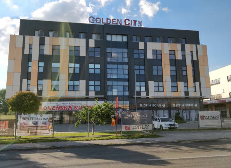 Golden_City_Bratislava_02.jpg