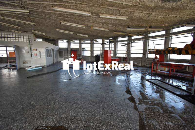 Na prenájom budova na podnikanie, 625 m², Sereď, viac na: https://reality.intexreal.sk/