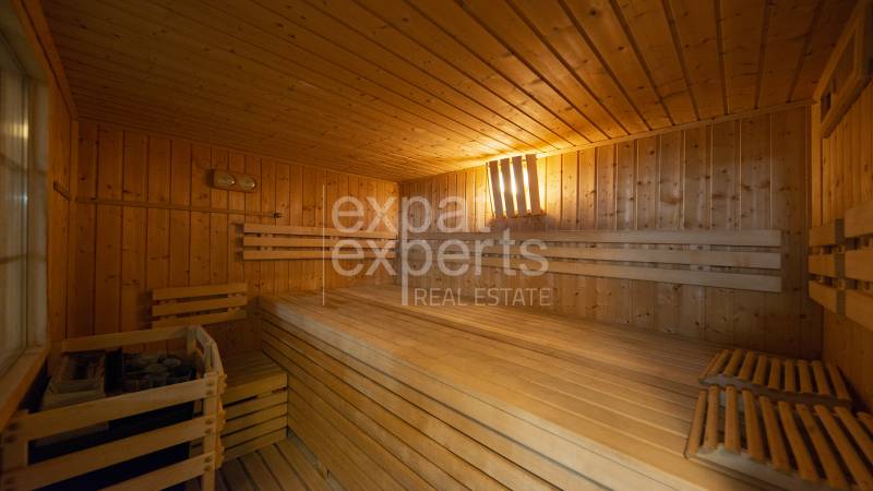 18 sauna 3.jpg