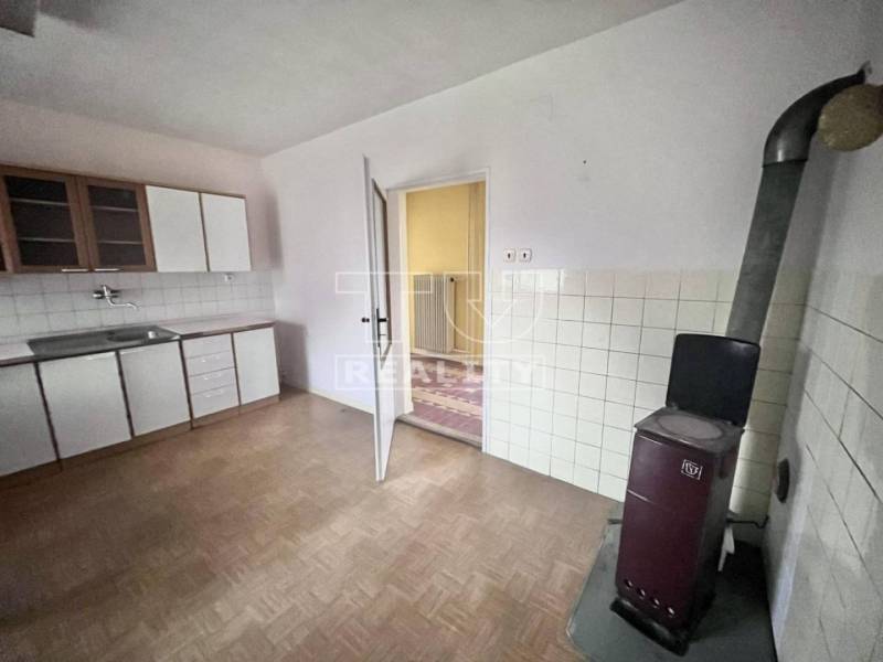 Velčice Einfamilienhaus Kaufen reality Zlaté Moravce