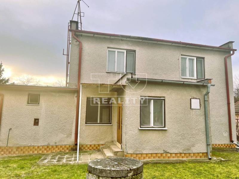 Velčice Einfamilienhaus Kaufen reality Zlaté Moravce