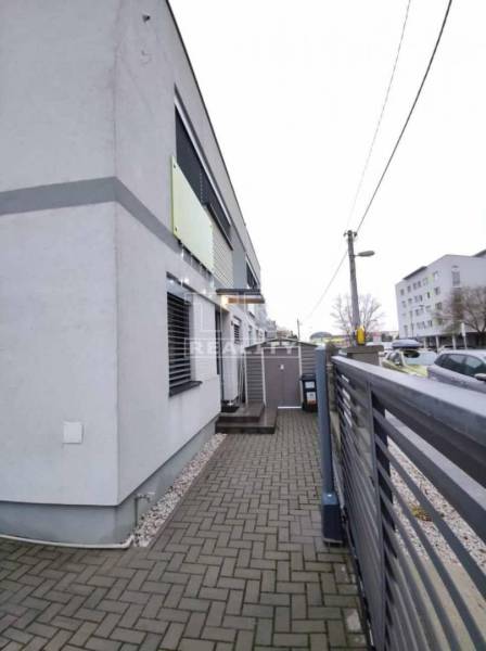 Bratislava - Podunajské Biskupice Einfamilienhaus Kaufen reality Bratislava - Podunajské Biskupice