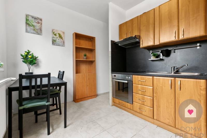 3 izbový byt na predaj Dúbravka_kpt. Jána Rašu_kuchyňa