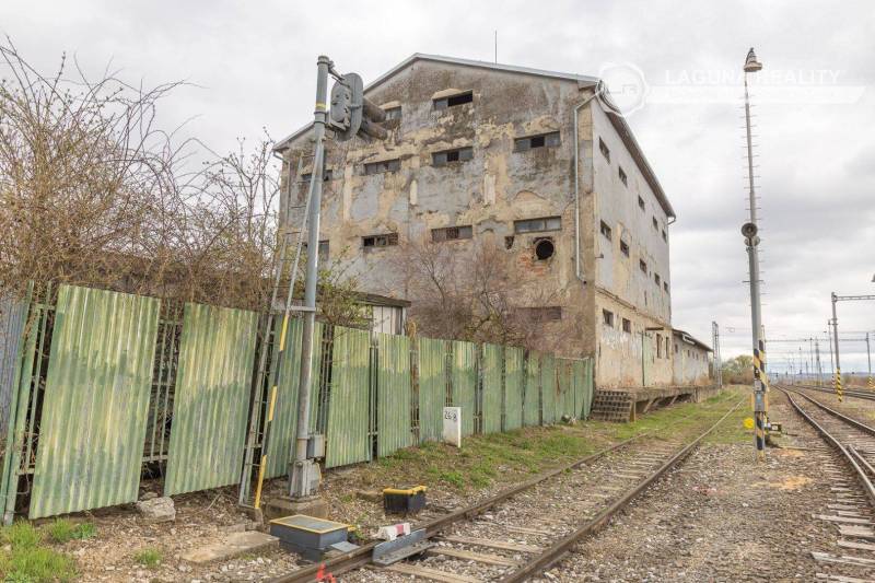 Moldava nad Bodvou Lager und Hallen Kaufen reality Košice-okolie