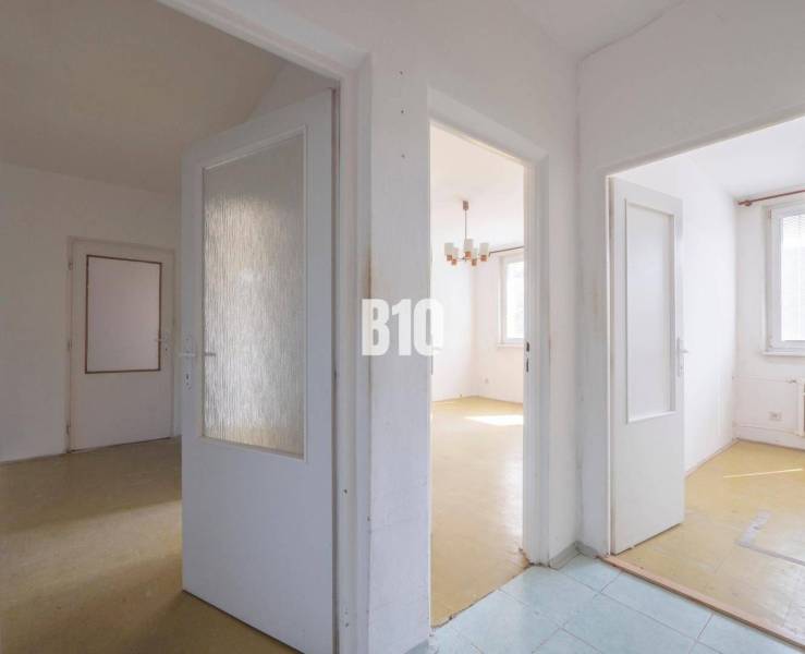 Bratislava - Karlova Ves 5+ Zimmer-Wohnung Kaufen reality Bratislava - Karlova Ves