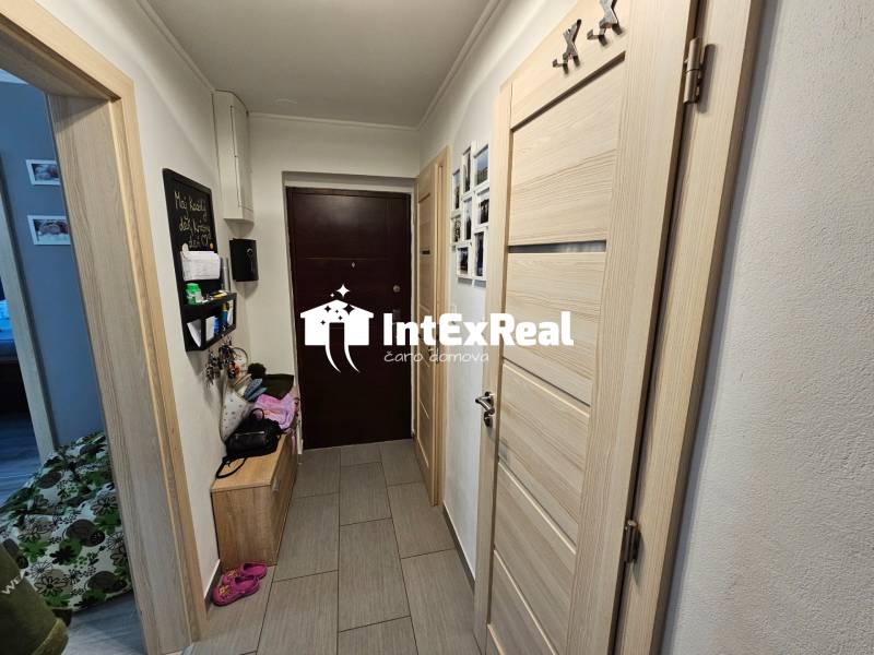 PREDAJ MODERNÉHO BYTU S GARÁŽOU A DVOROM , viac na: https://reality.intexreal.sk/